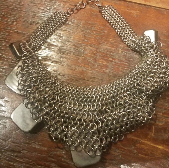 R.J.Graziano Mesh Bib Statement Necklace - Picture 4 of 7